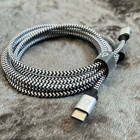 iPhone 15 Pro Max Combo - Picture 7 of 8